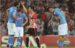 Napoli chia tay Champions League